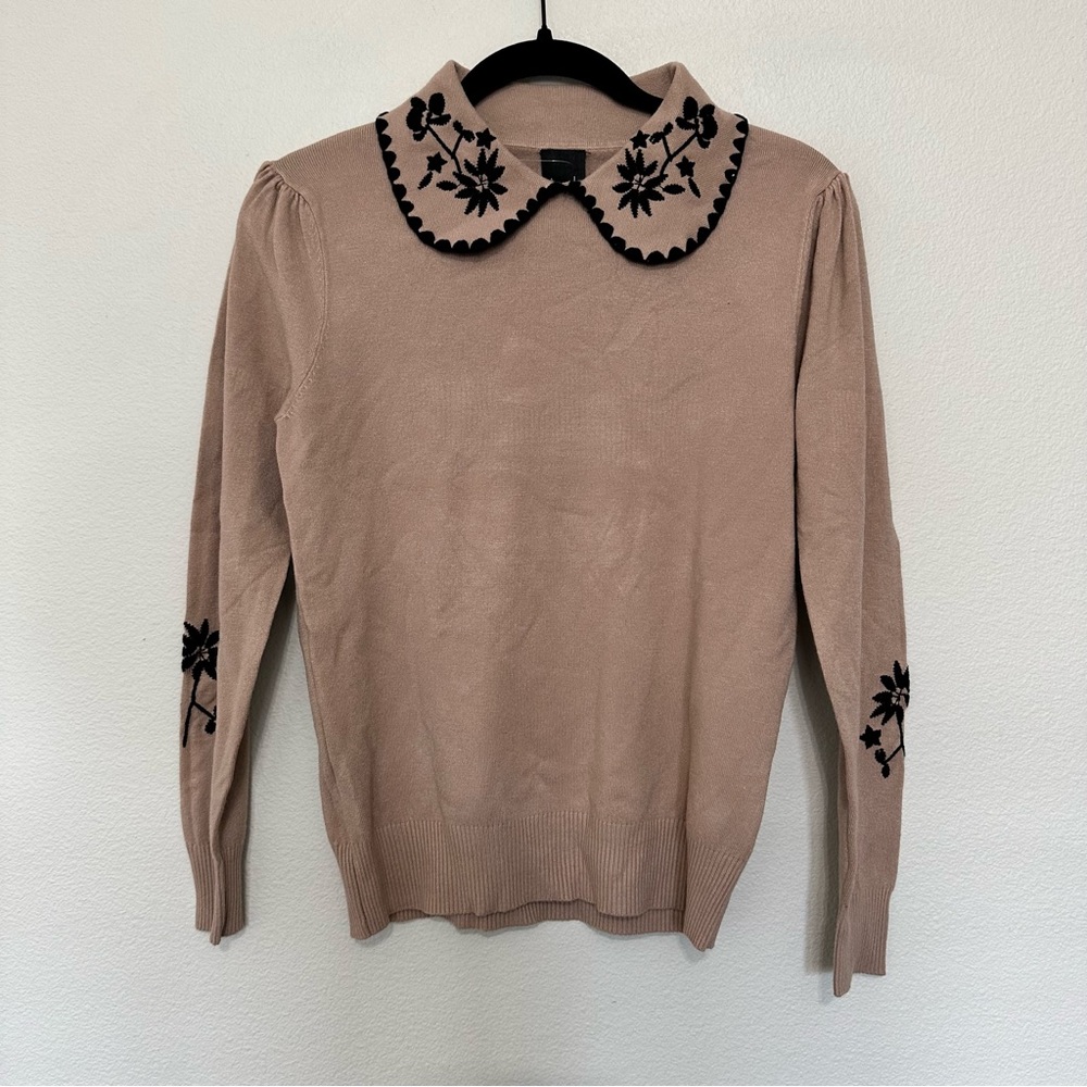 Nwt aaeda floral embroidered Peter Pan collar women’s sweater size small
